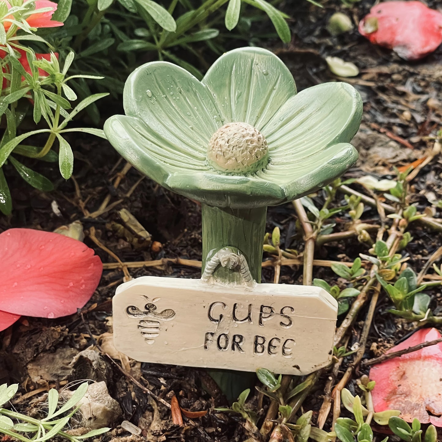 Bee Watering Cup Bee Watering Station,Bee Garden,Outdoor Butterfly Feeder,Insect Watering Bee Ladder,Outdoor Yard Decoration